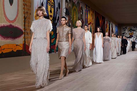 İstanbul'da Büyük Moda Haftası: Ünlü Tasarımcılar